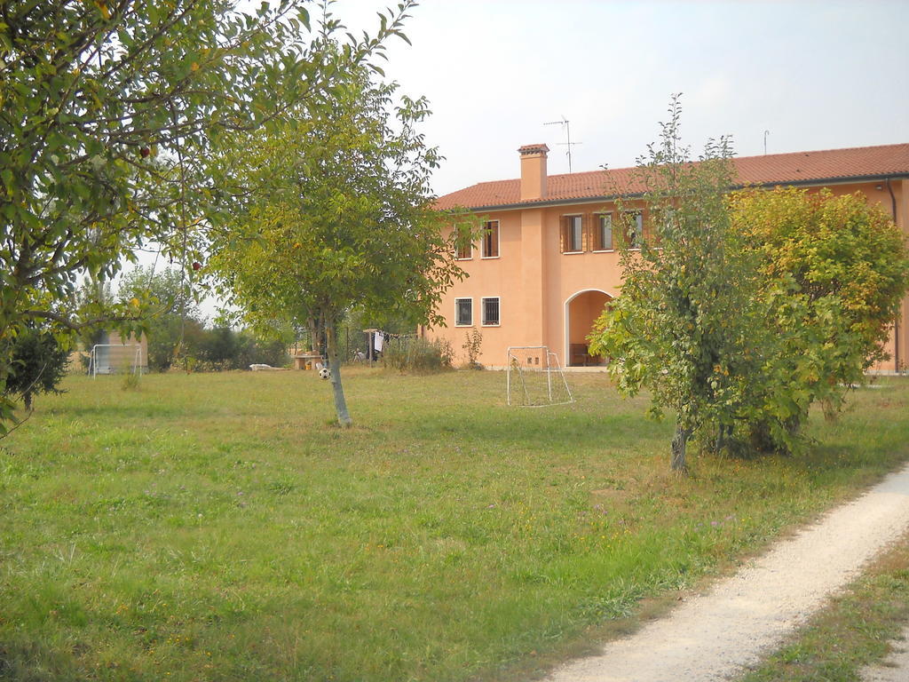 Agriturismo Campi Di Grano Roncade Exterior photo